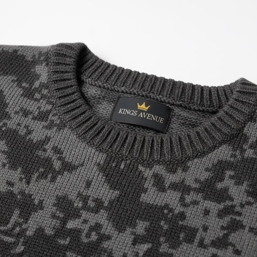 The Essential Knit : Onyx Noir